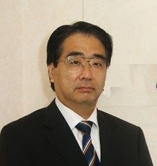 饭泉雅明  Chairman